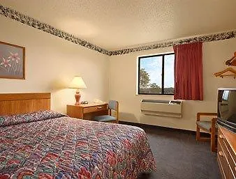 Red Roof Inn Greensburg Motel