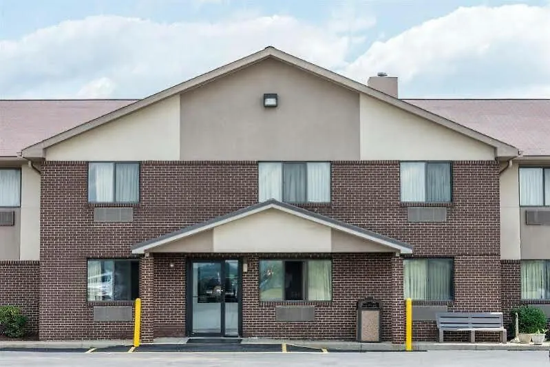 Red Roof Inn Greensburg 2*,